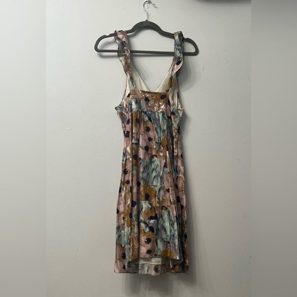 THEORY Floral Ruffle Neck Dress with Belt - Picture 2 of 3